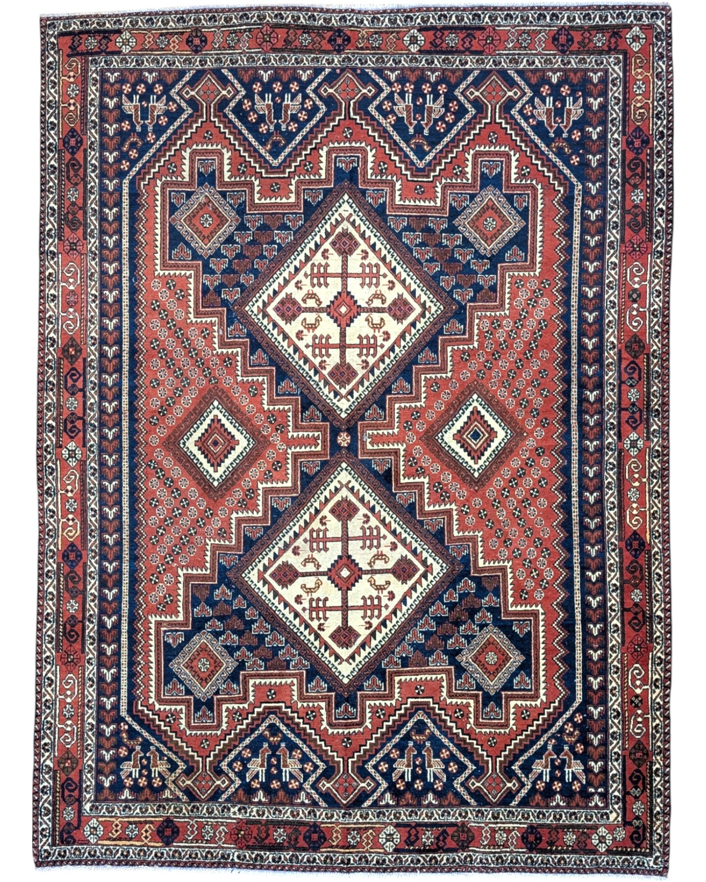 Tappeto Afshar annodato a mano, 214 x 157 cm, fondo rosso mattone, motivi geometrici, artigianato tradizionale persiano.