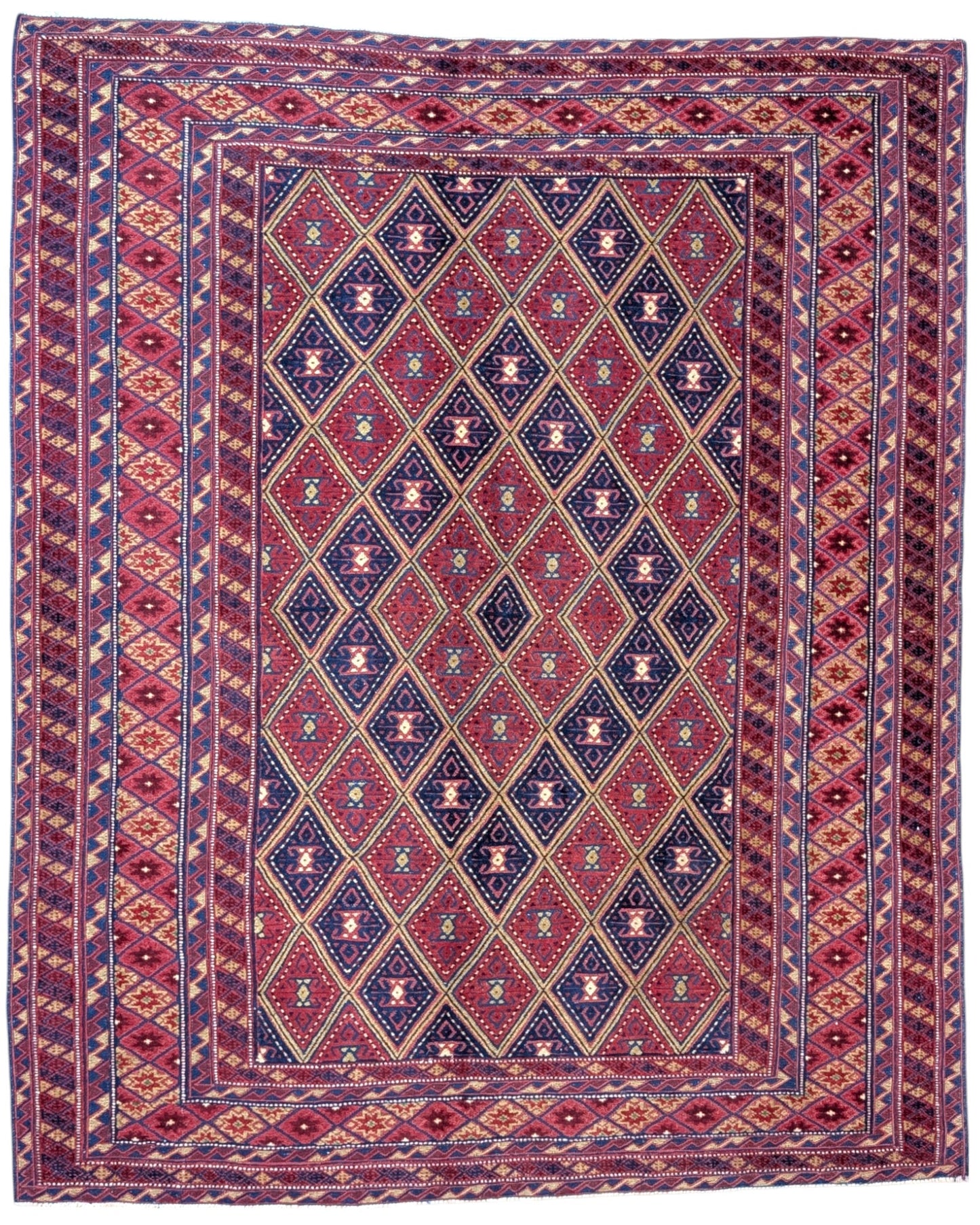 Tappeto Kilim Sumakh annodato a mano, 198 x 151 cm, fondo rosso antico, motivi geometrici, artigianato tradizionale persiano.