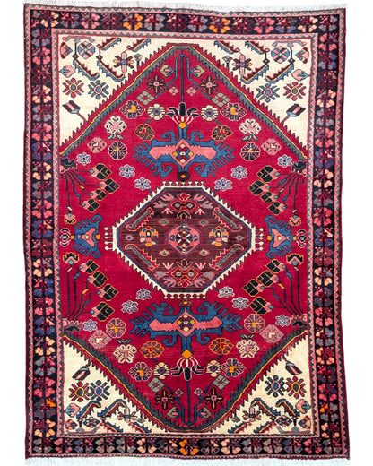 
Tappeto Hamedan annodato a mano, 220 x 155 cm, fondo rosso melograno con motivi geometrici persiani.