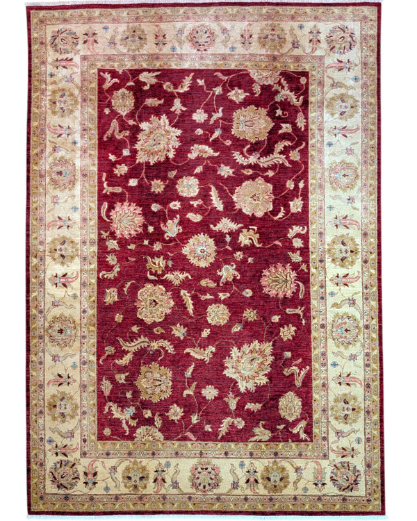 Tappeto Ziegler 302x211 cm con fondo bordeaux, motivi floreali avorio e dettagli oro, tramato ed annodato a mano, provenienza Afghanistan.