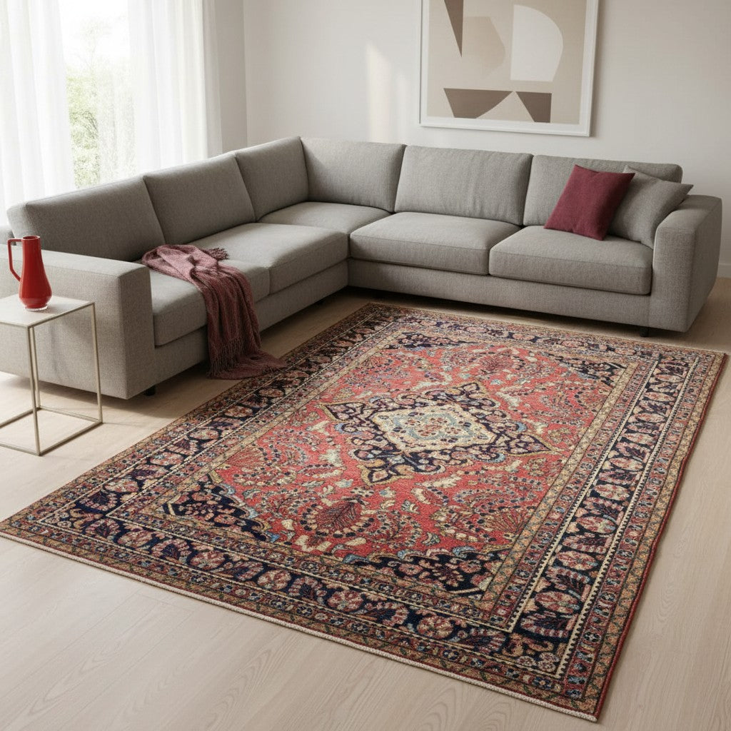 "Tappeto Liliyan persiano con fondo rosa antico e motivi floreali, 346x224 cm, annodato a mano."