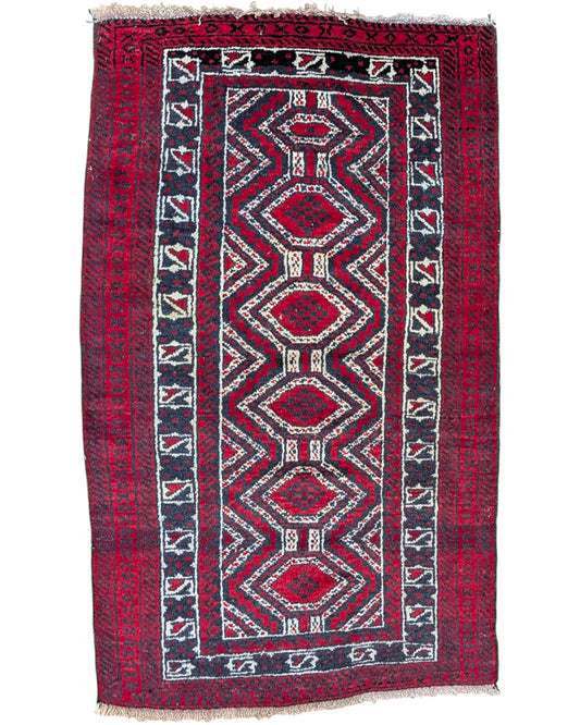 tappeto baluchistan 147x90 cm fatto a mano con motivi geometrici su fondo rosso