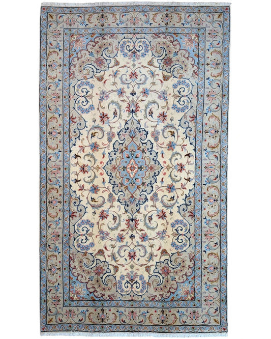 Tappeto persiano 255x150 cm avorio con motivi floreali in soggiorno elegante