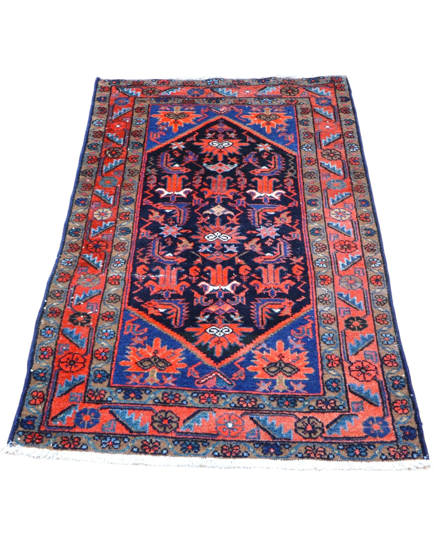 Tappeto Malayer antico 150x93 cm, caratterizzato da motivi geometrici e floreali