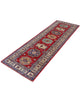 Tappeto Kazak 236x82 cm, corridore afghano annodato a mano in lana, fondo rosso con motivi geometrici blu e verdi.