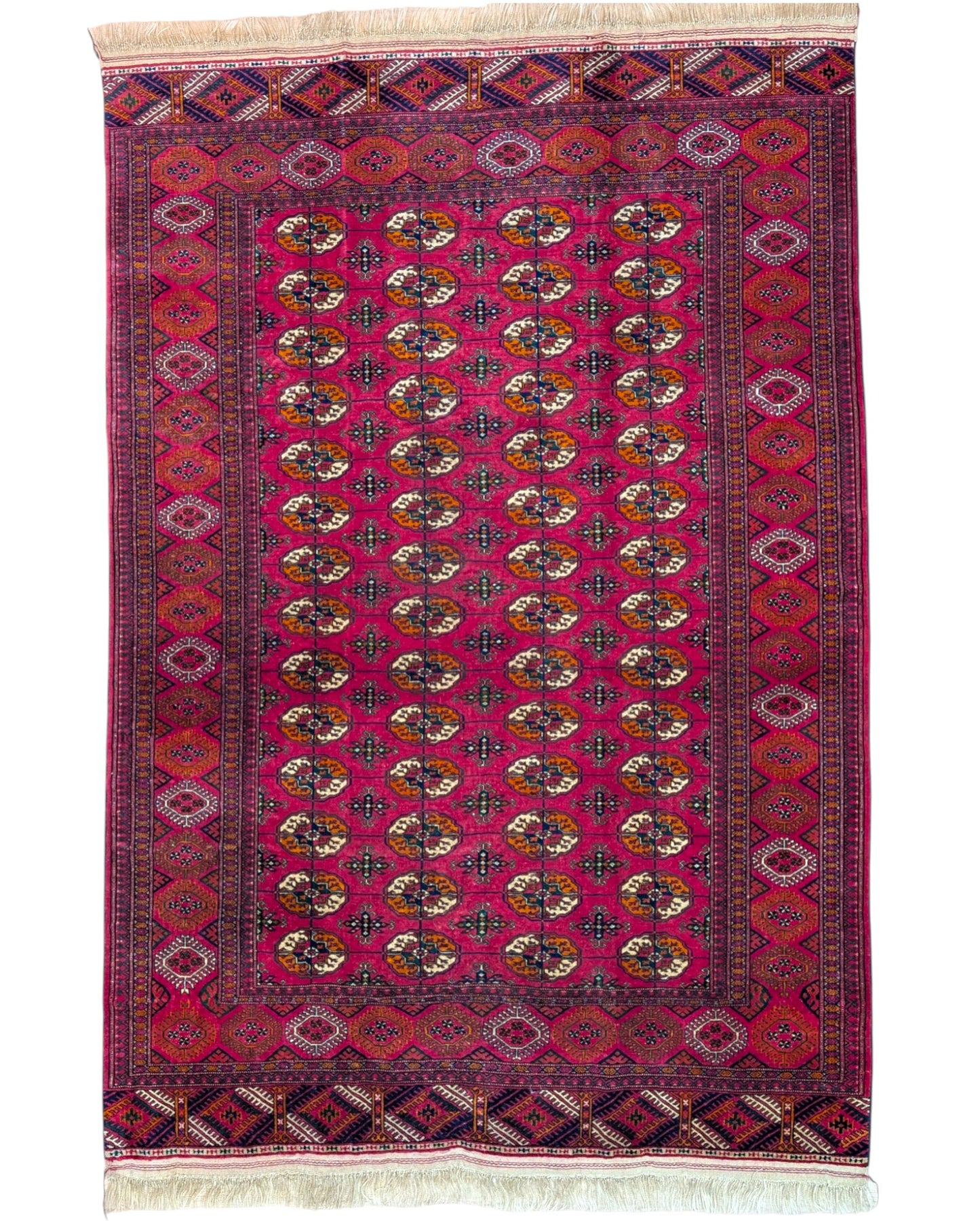 Tappeto Moderno persiano 273x167 cm con fondo avorio e motivi floreali rossi stilizzati, tramato ed annodato a mano.