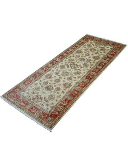 Tappeto Farahan 204x80 cm annodato a mano con motivi raffinati e fondo chiaro.