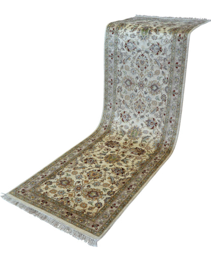 Tappeto Kashmir 238x82 cm, Afghanistan, corridore con fondo avorio e motivi floreali beige e azzurro, annodato a mano in lana vegetale.