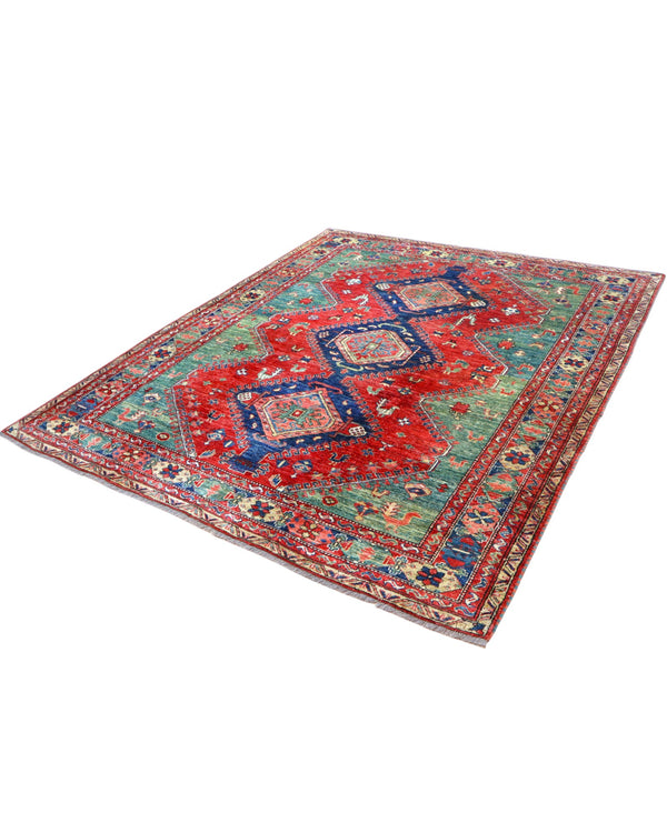 Tappeto Kazak 274x229 cm con fondo rosso e verde, tre medaglioni geometrici blu e dettagli avorio, tramato ed annodato a mano, provenienza Caucaso.