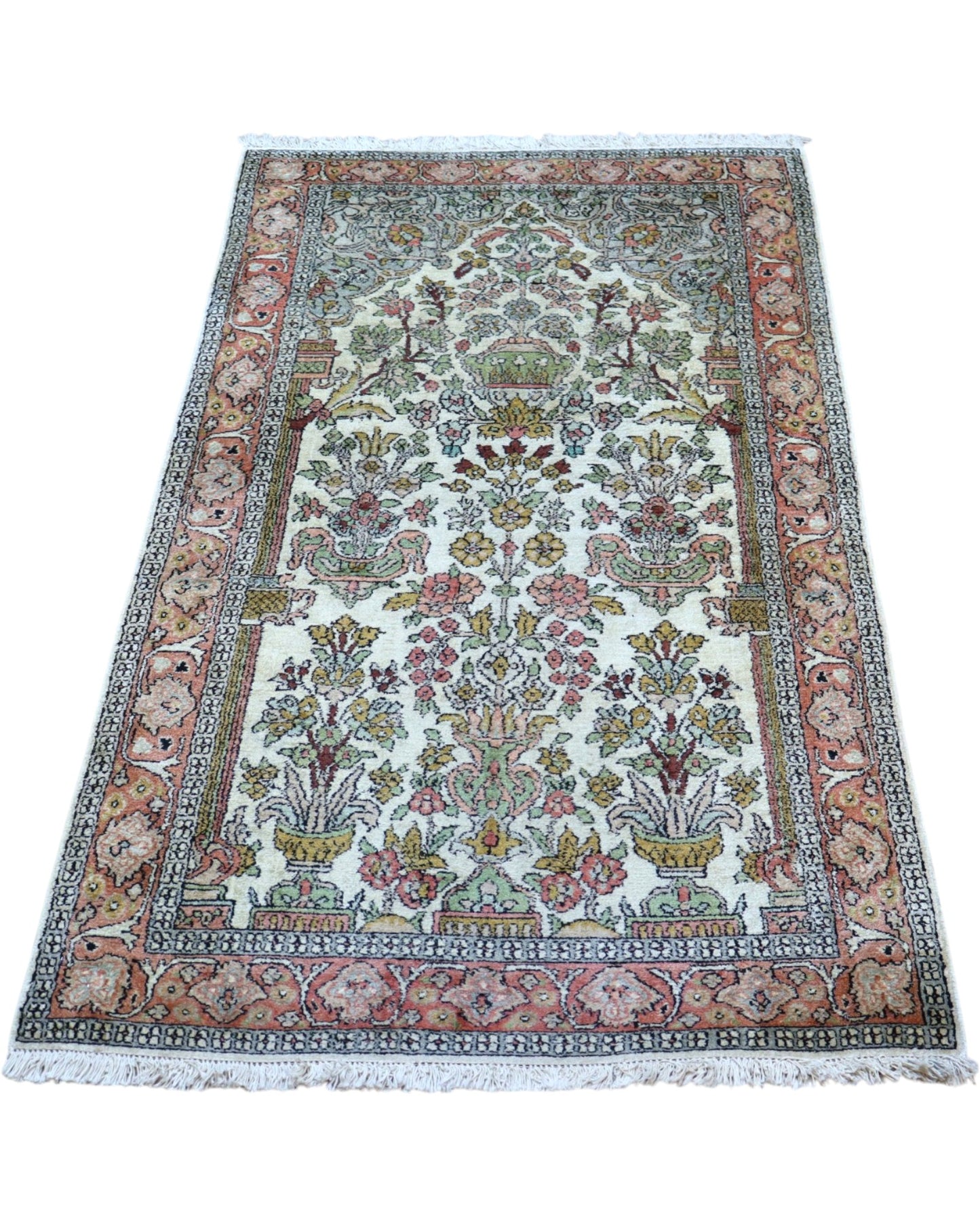 Tappeto Argo avorio 157x88 cm con disegni floreali in corridoio raffinato