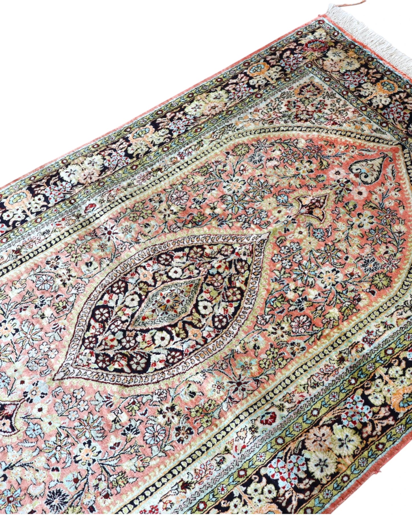 Tappeto Persiano India 160x104cm rosso e blu nel soggiorno elegante