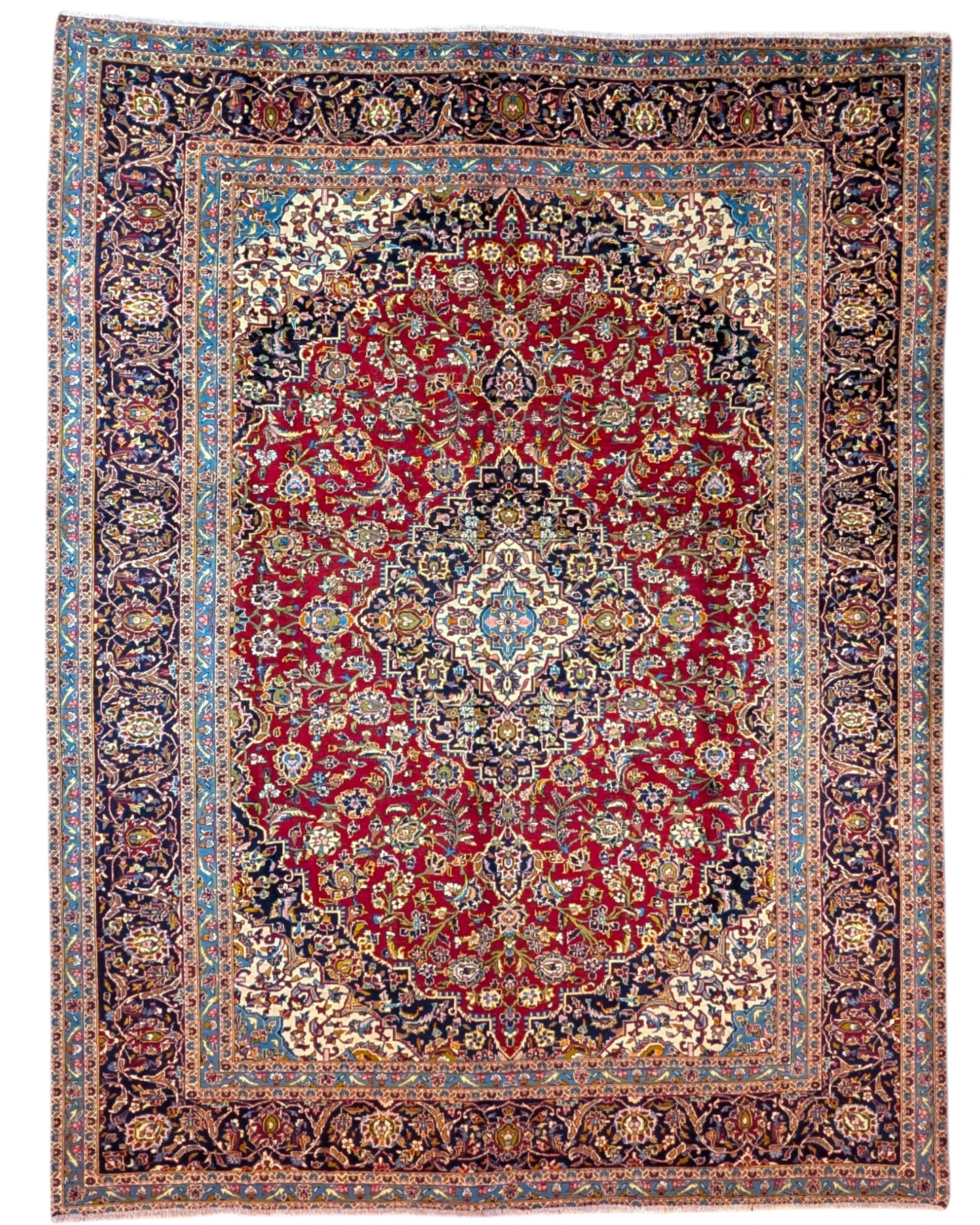 Tappeto persiano Kashan 400x300 cm, fondo rosso con medaglione centrale e cornice floreale, annodato a mano in lana vegetale.