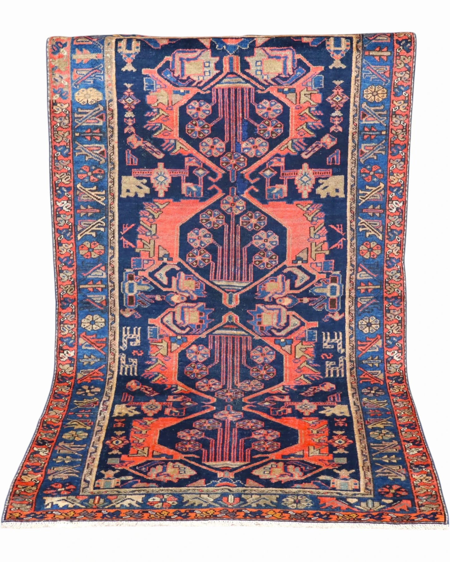 Tappeto Malayer Antico 190x118 cm annodato a mano con medaglioni geometrici e motivi tribali persiani.