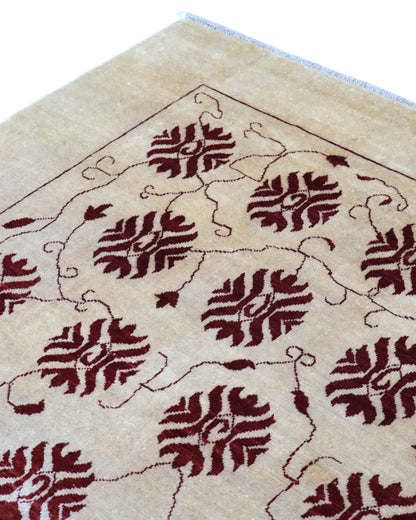 Tappeto Moderno persiano 273x167 cm con fondo avorio e motivi floreali rossi stilizzati, tramato ed annodato a mano.