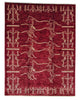 Tappeto moderno "Cavalli di Darios" 234x180 cm con fondo rosso/bordeaux e figure stilizzate di cavalli in corsa in colori chiari (ocra/beige).