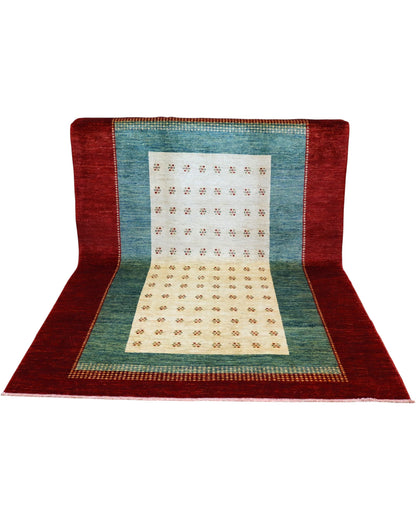Tappeto elegante 270x185 cm rosso e blu con design minimal per medi spazi.
