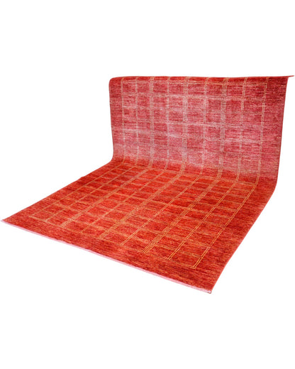 Tappeto 285x197 cm con griglia geometrica beige dorato per zona living moderna.