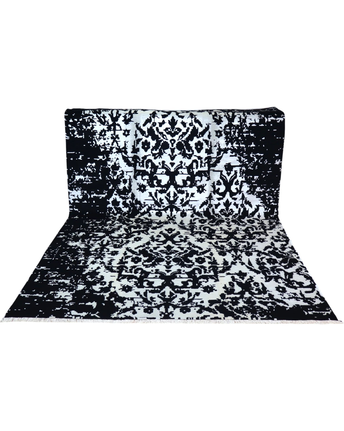Tappeto 292x202 cm nero e avorio con motivo vintage per soggiorno elegante.