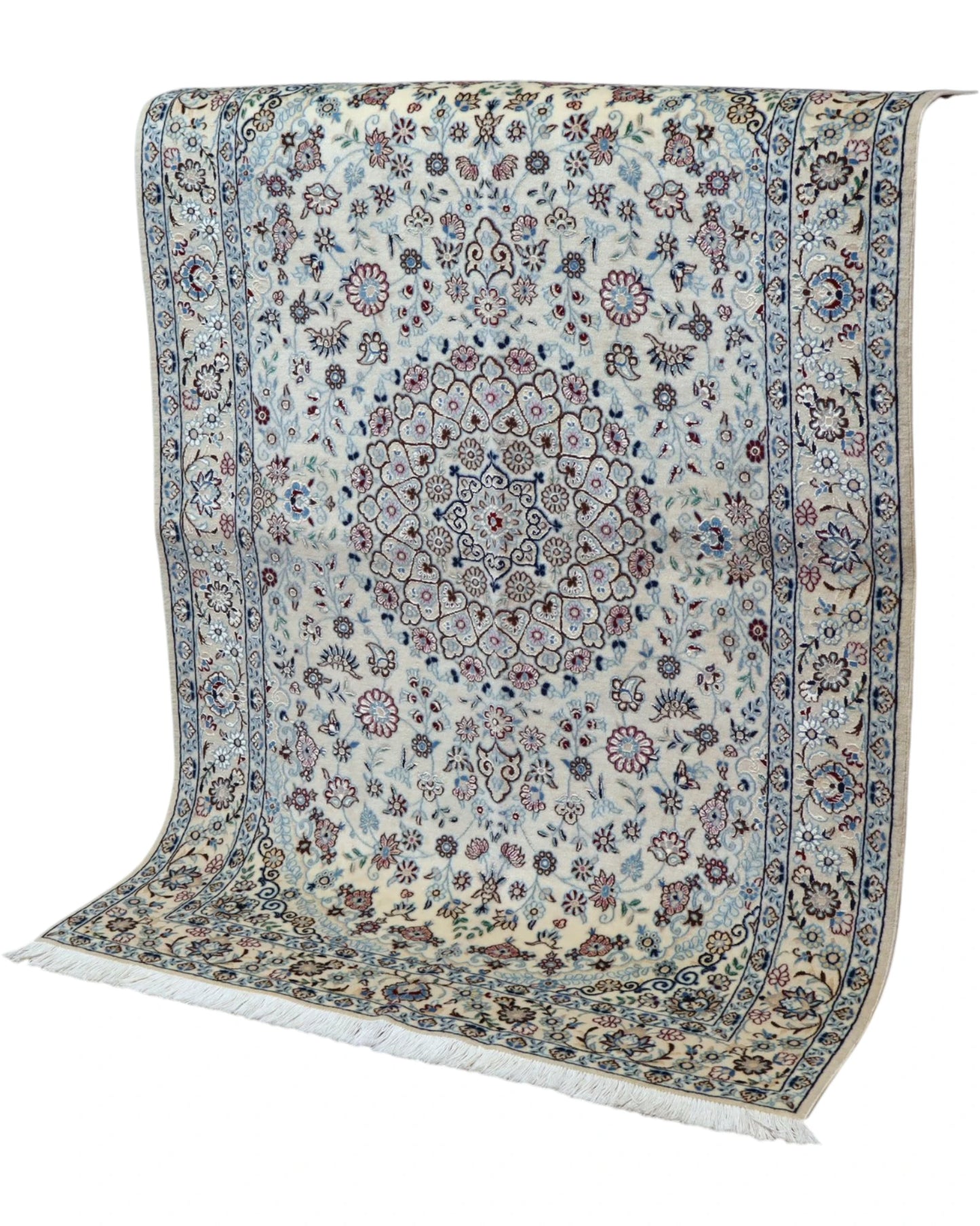 Tappeto Nain 150x101cm bianco e blu con medaglione floreale in soggiorno elegante