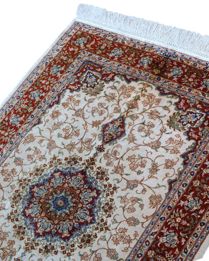 Elegante tappeto persiano 170x110 cm con medaglione centrale floreale, uso soggiorno