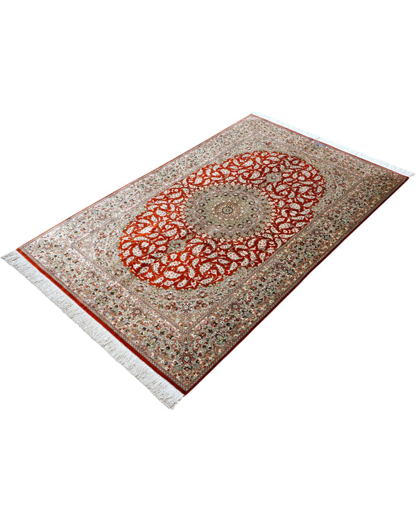 Tappeto artigianale Qom 152x97cm colori rosso, blu e beige in camera da letto