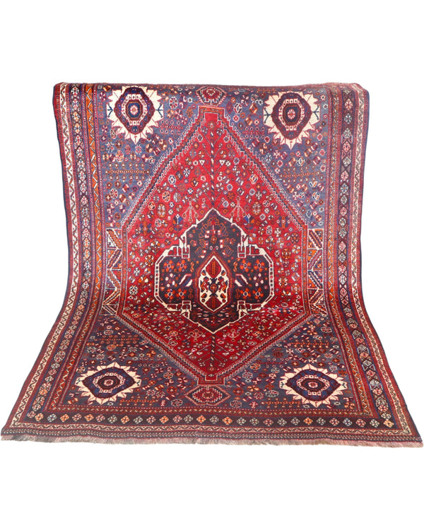 Elegante tappeto Shiraz 233x150 cm, ideale per soggiorni di classe.
