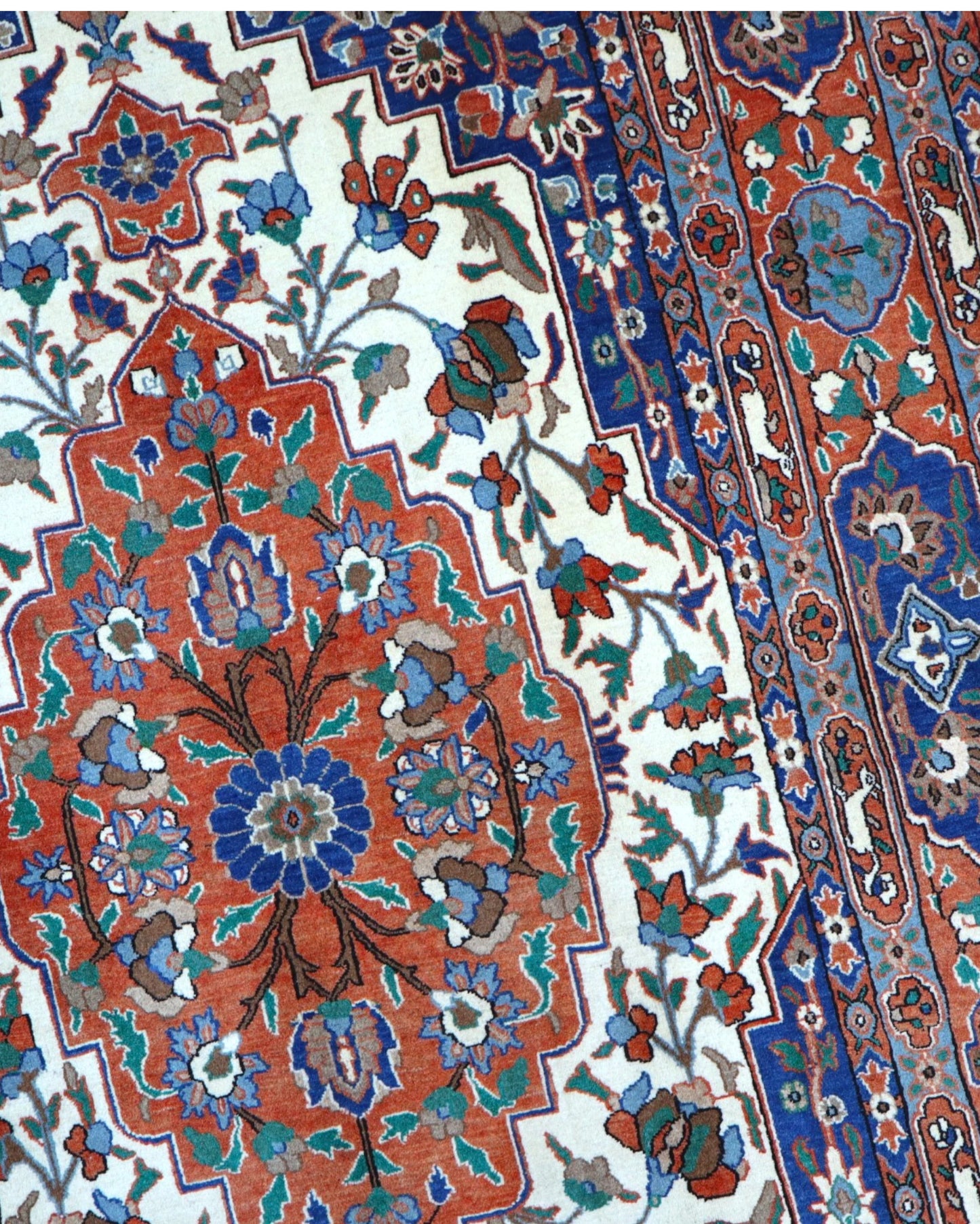 Tappeto Persiano Varamin 243x146cm