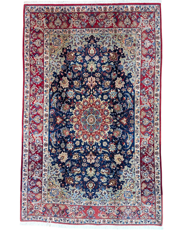 Tappeto blu e rosso con medaglione 247x156 cm per spazi raffinati.