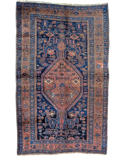 Tappeto Bijar Antico 197x122 cm annodato a mano con medaglione centrale e motivi floreali persiani.