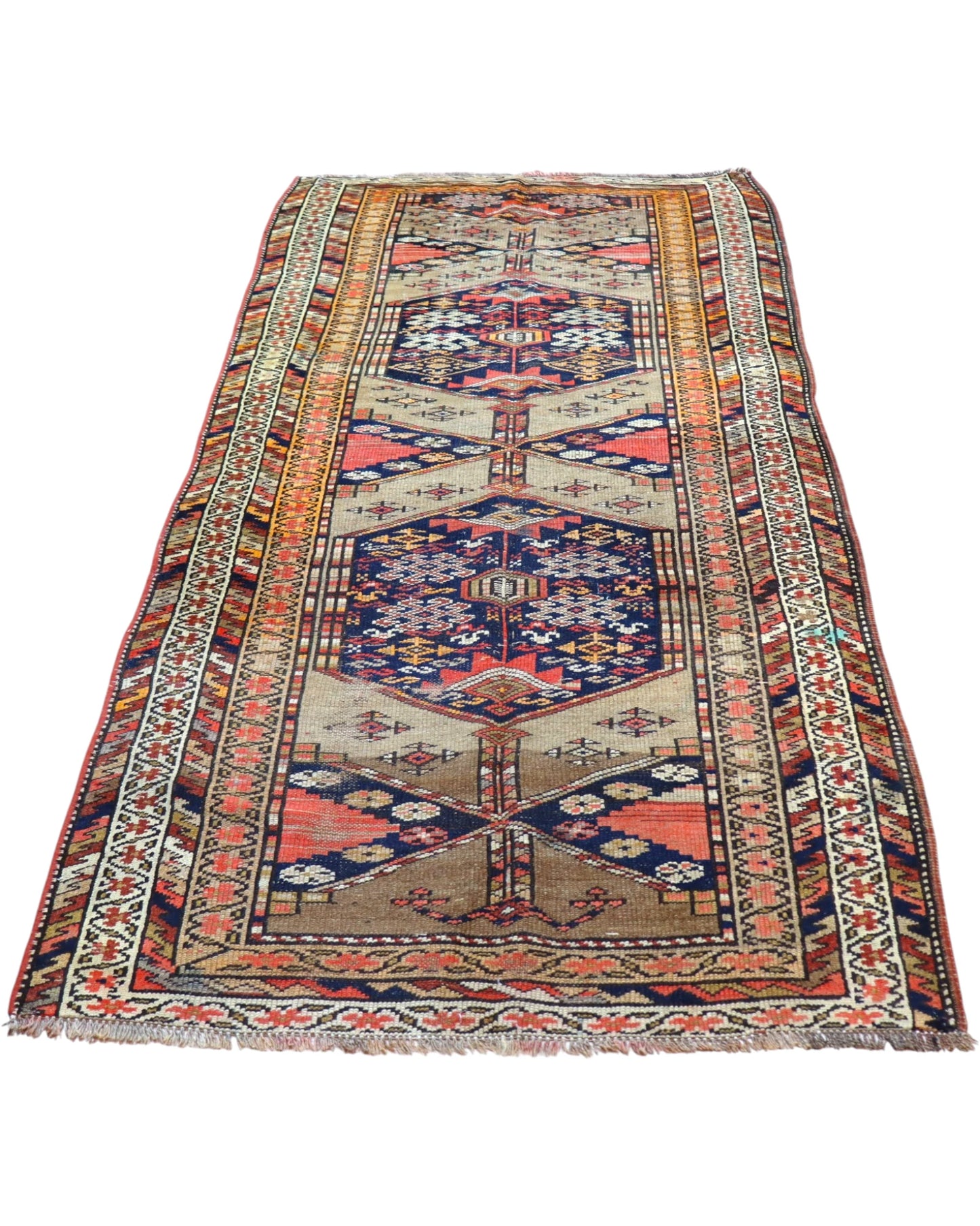 Tappeto Zanjan Antico 268x123 cm con medaglioni centrali e bordure decorative tradizionali.