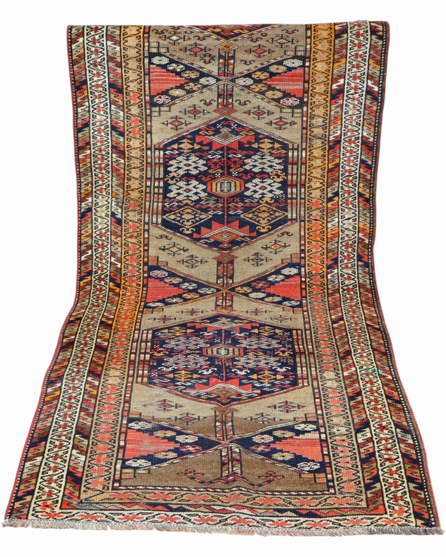 Tappeto Zanjan Antico 268x123 cm annodato a mano con tre medaglioni geometrici su fondo beige.