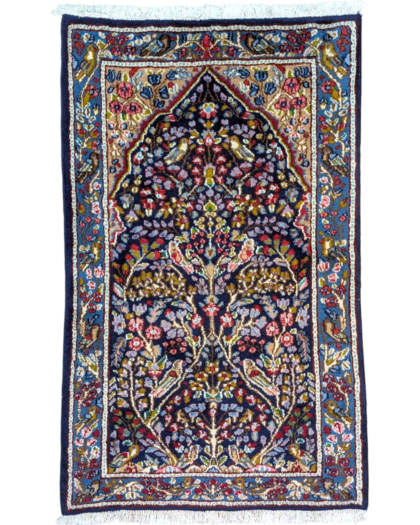 Tappeto persiano 145x89 cm blu con motivi floreali in soggiorno elegante