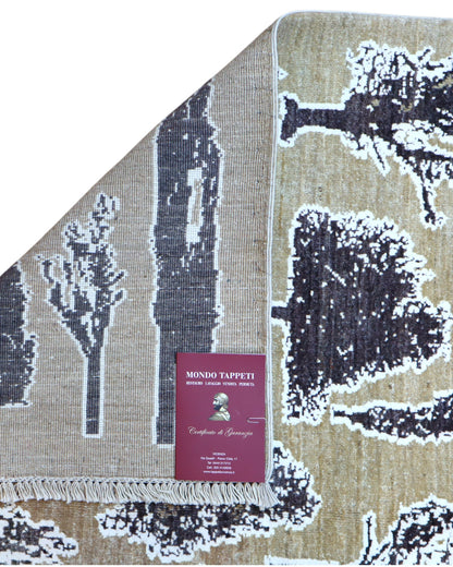 Tappeto Moderno 177x122 cm con fondo beige e motivi ad albero in nero e grigio, tramato ed annodato a mano, provenienza Afghanistan.