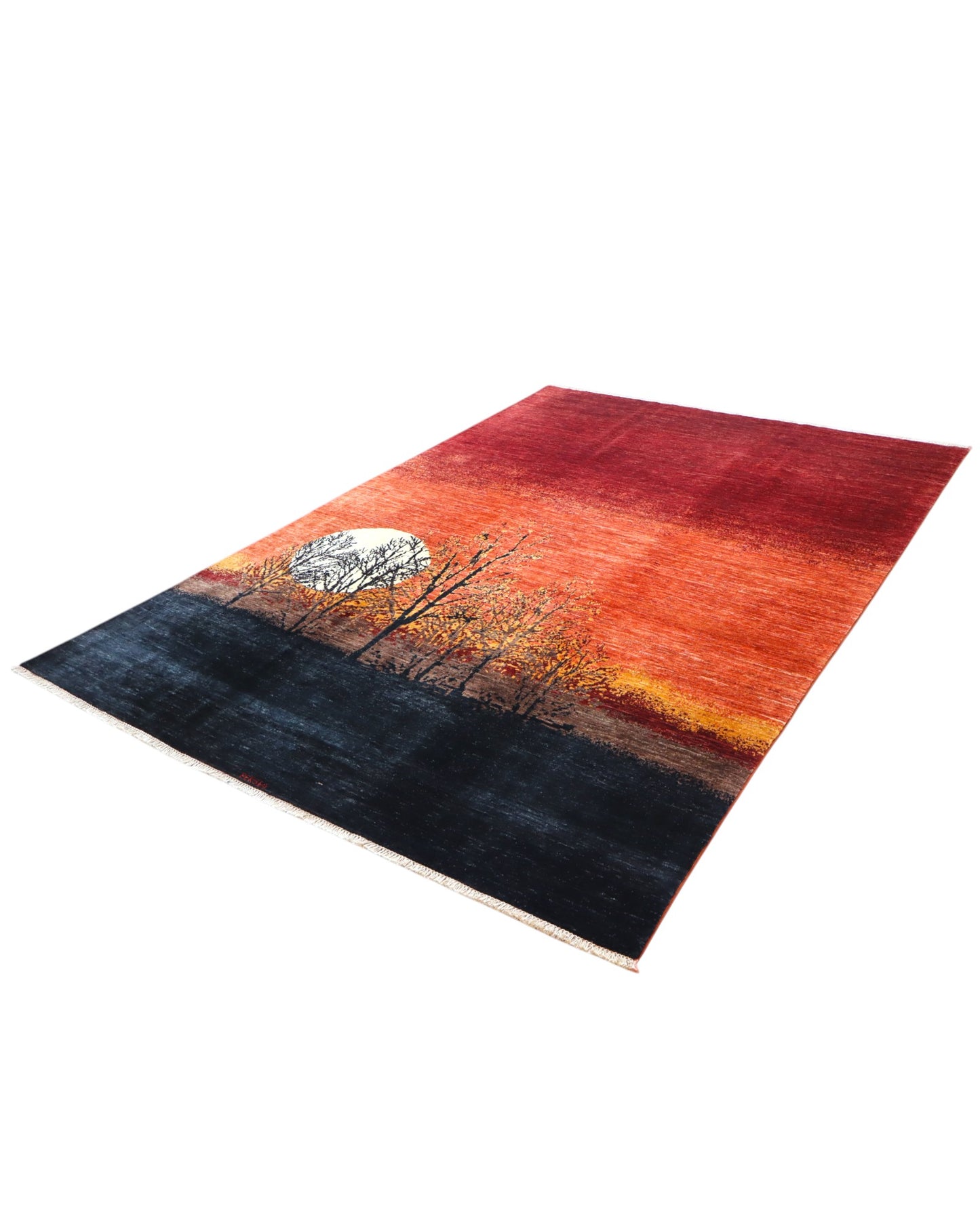 Tappeto Moderno persiano 300x243 cm con paesaggio al tramonto, fondo rosso e nero con alberi e luna bianca, tramato ed annodato a mano.
