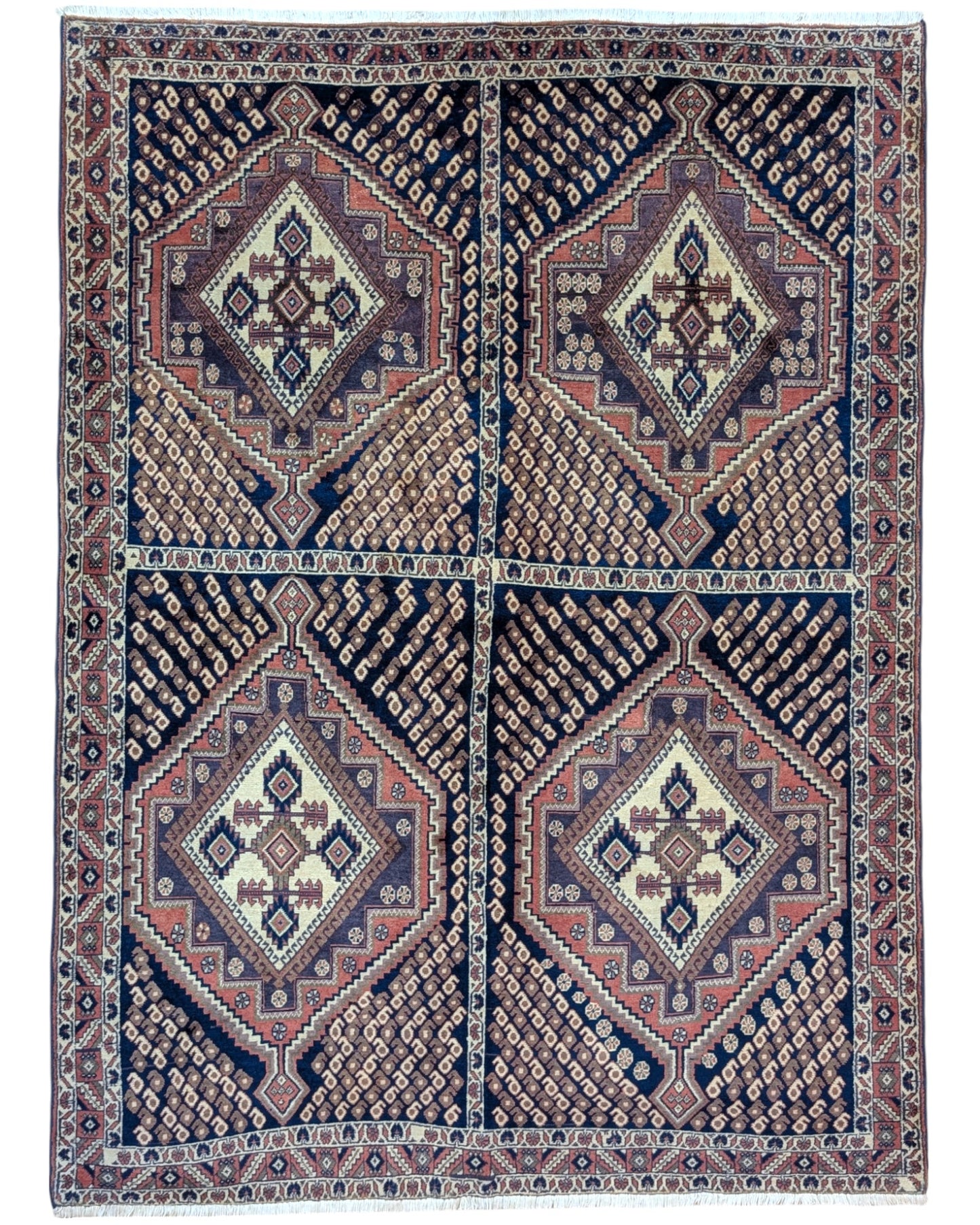 Tappeto Afshar persiano annodato a mano con motivi geometrici su fondo rosso mattone, 203x150 cm.