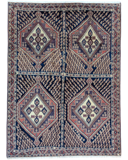 Tappeto Afshar persiano annodato a mano con motivi geometrici su fondo rosso mattone, 203x150 cm.