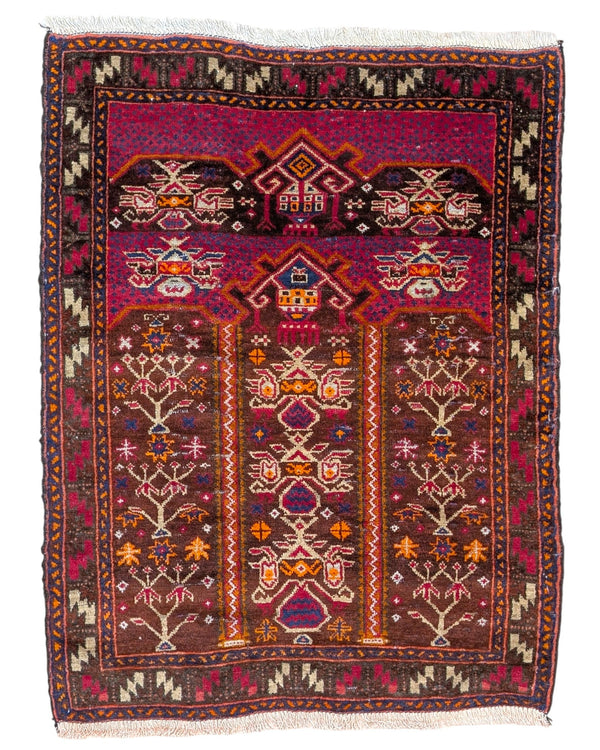 Tappeto persiano 116x91 cm rosso con motivi tribali in soggiorno elegante