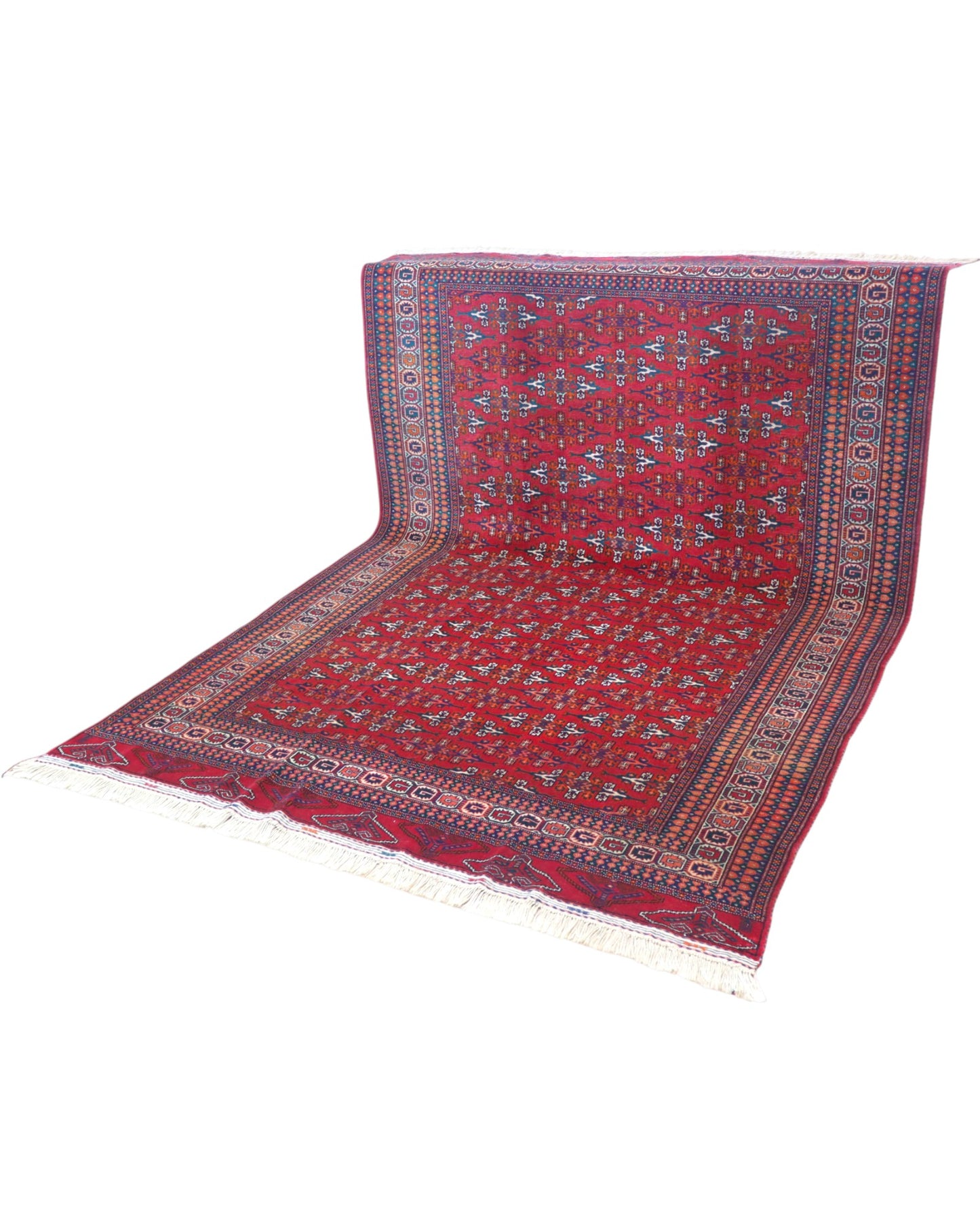 Tappeto Bokhara 280x180 cm con fondo rosso intenso e motivi geometrici blu, nero e avorio, tramato ed annodato a mano, provenienza Asia Centrale.