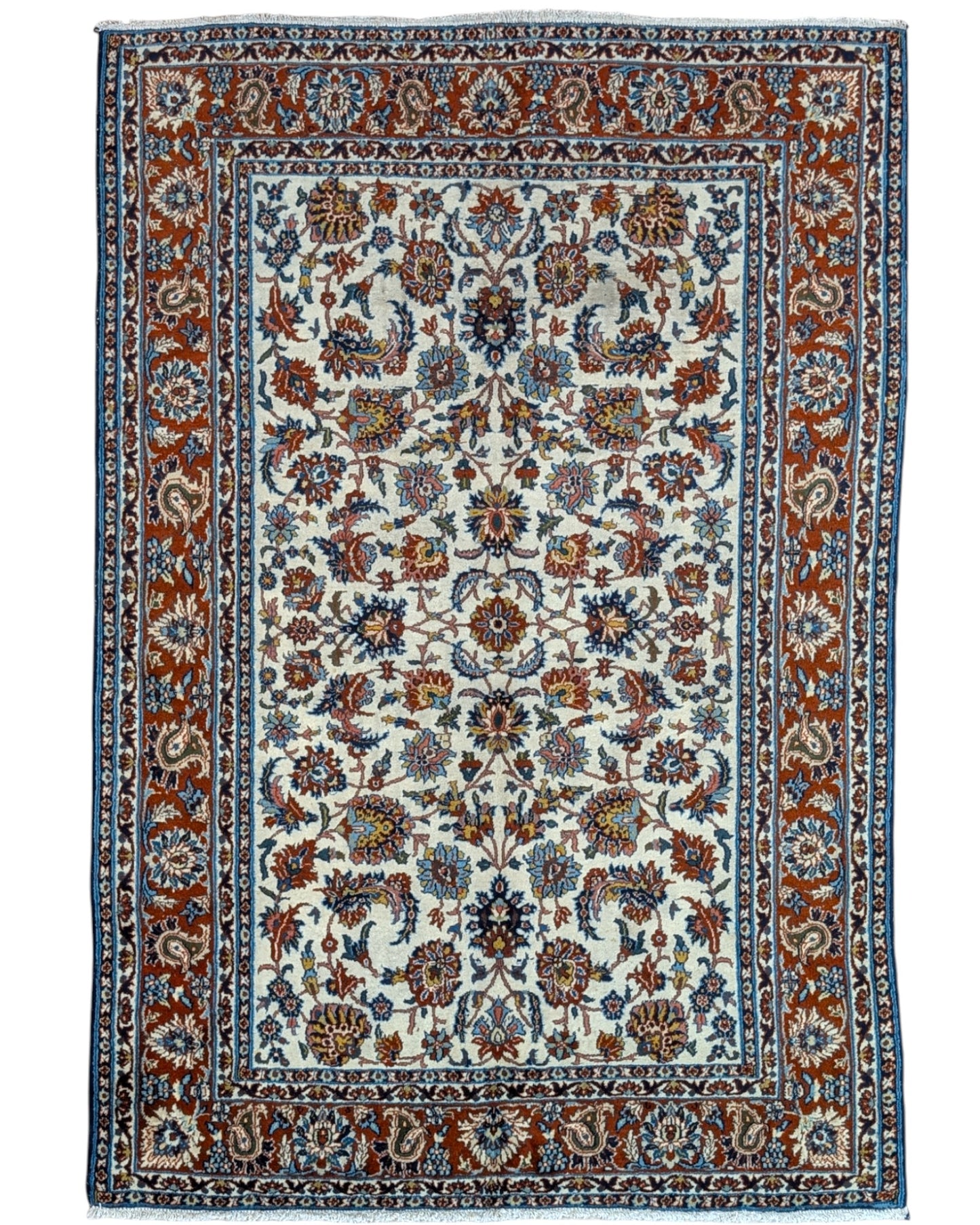 Tappeto Esfahan 182x124 cm annodato a mano, rettangolare, fondo chiaro con motivi floreali persiani, realizzato in cotone e lana con colori vegetali.