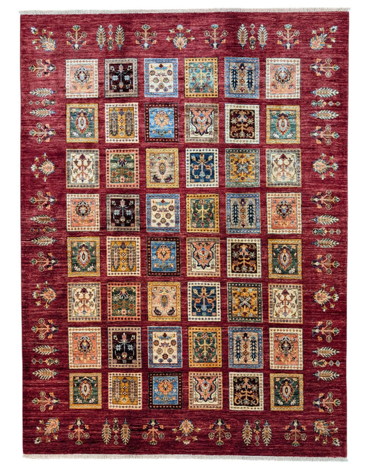 Tappeto Farahan “Fornelli” 241x180 cm, annodato a mano in Afghanistan, motivo a griglia con quadrati multicolore su fondo rosso intenso, lana tinta vegetale, certificato di autenticità.