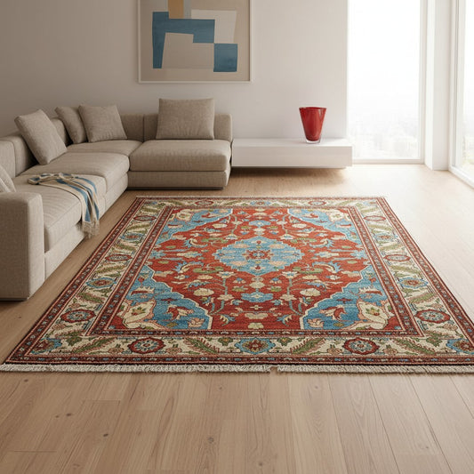 Tappeto Heriz 240x320 cm persiano annodato a mano con fondo rosso e dettagli azzurri e avorio.