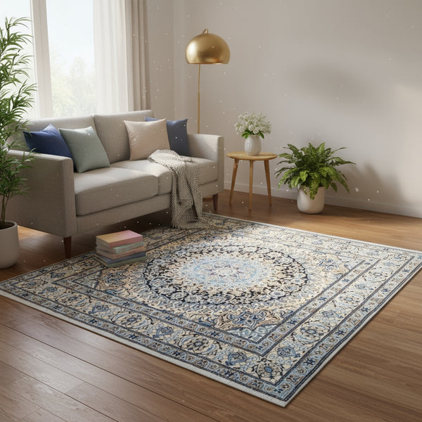 Tappeto Nain annodato a mano, medaglione floreale blu, avorio e nero. Trama in cotone, vello in lana e seta. Provenienza Persia, certificato di autenticità incluso.