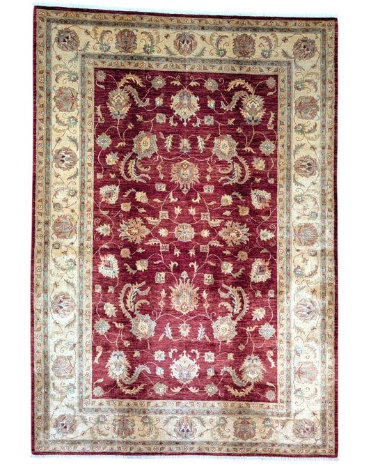 Tappeto Ziegler 307x215 cm con fondo bordeaux, motivi floreali avorio e dettagli verdi, tramato ed annodato a mano, provenienza Afghanistan.
