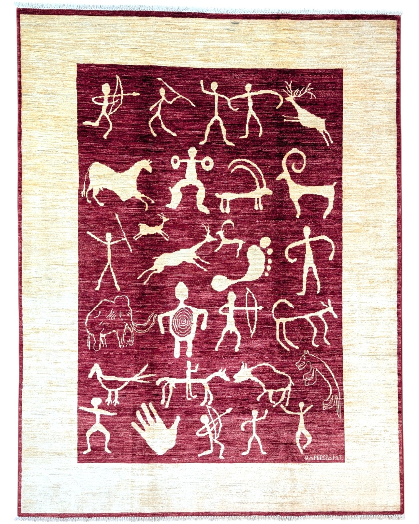 Tappeto moderno 228x183 cm Persia con fondo bordeaux, figure stilizzate avorio e cornice beige, annodato a mano in lana e cotone.