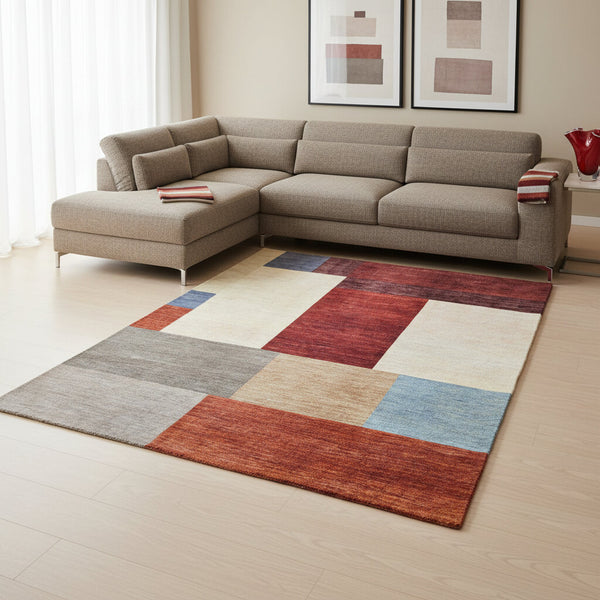Tappeto moderno 274x195 cm rosso, beige e grigio per zona living raffinata.