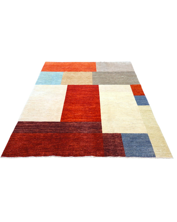 Tappeto moderno 274x195 cm con blocchi geometrici multicolore, rosso, grigio, beige e blu, tramato ed annodato a mano, provenienza Afghanistan.