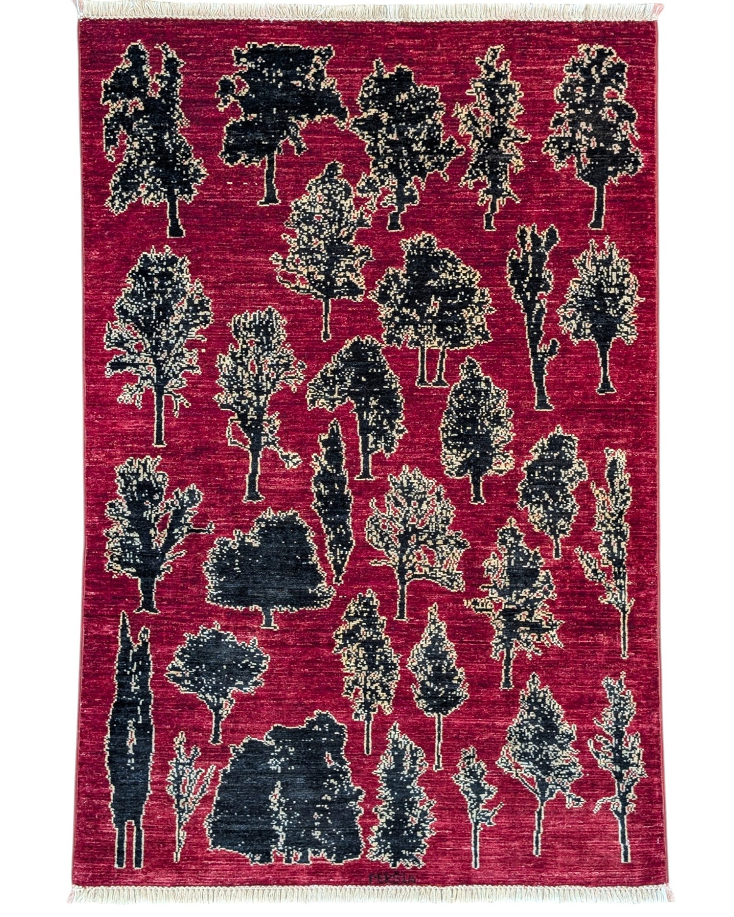 Tappeto moderno “Foresta di Rubini” 146x100 cm di Dario, annodato a mano, con alberi stilizzati su fondo rosso rubino, lana e cotone, pezzo unico certificato.