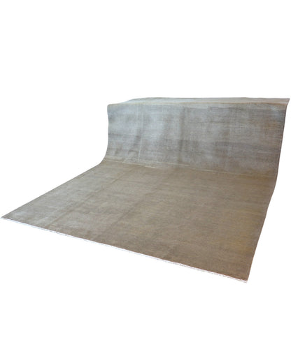 Tappeto moderno "Serenità Naturale", 367x273 cm, beige con sfumature tono su tono, minimalismo e raffinatezza, certificato di autenticità incluso.