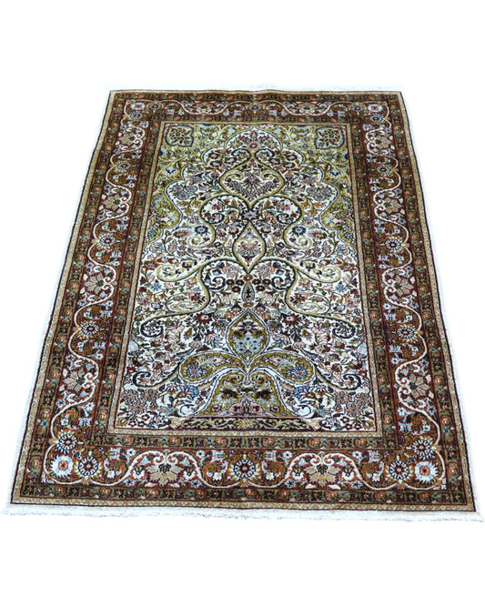 Tappeto indiano 150x96 cm annodato a mano, fondo avorio con motivi floreali dettagliati in marrone, oro e azzurro, design elegante tradizionale