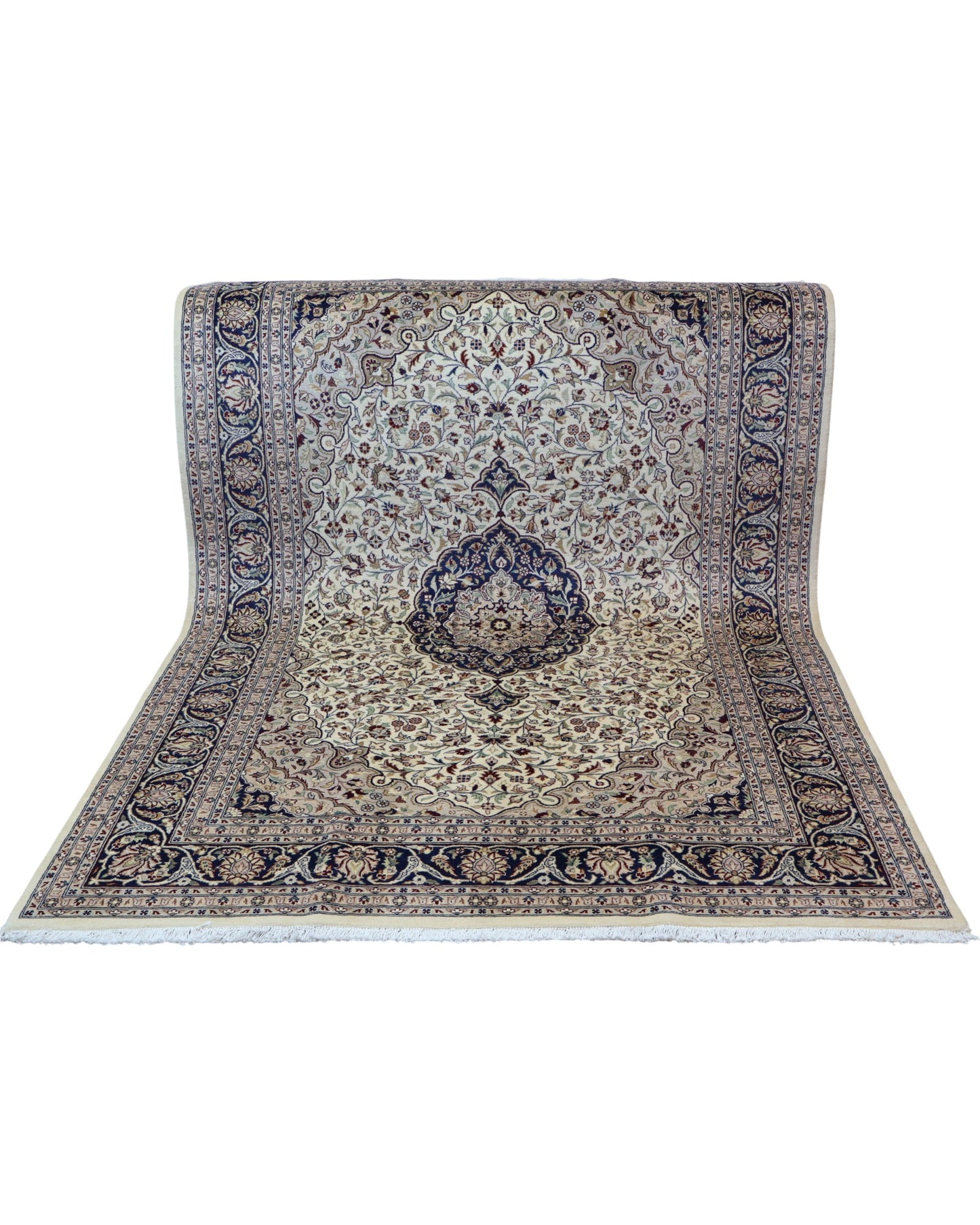 "Tappeto Kashmir avorio e blu con medaglione centrale, 278x187 cm."